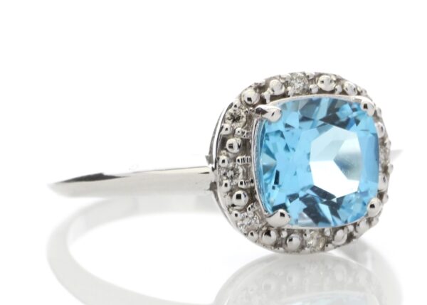 9ct White Gold Blue Topaz Diamond Ring 0.07 Carats - Image 4