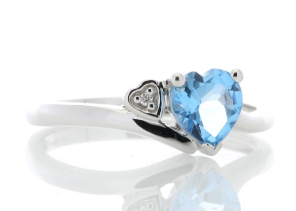 9ct White Gold Diamond and Heart Shaped Blue Topaz Ring 0.01 Carats - Image 4