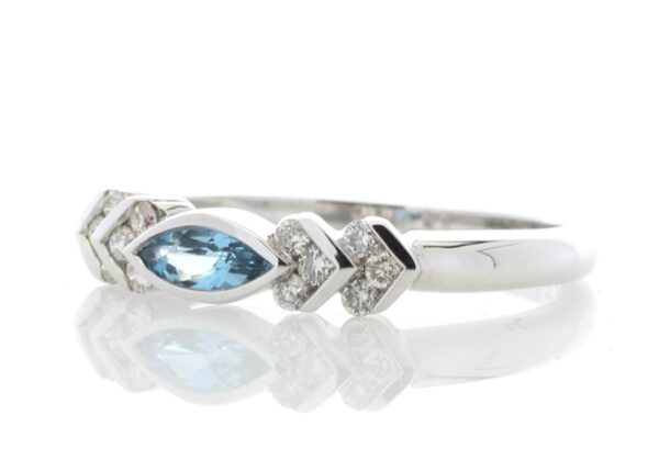 9ct White Gold Blue Topaz Diamond Ring 0.17 Carats - Image 2