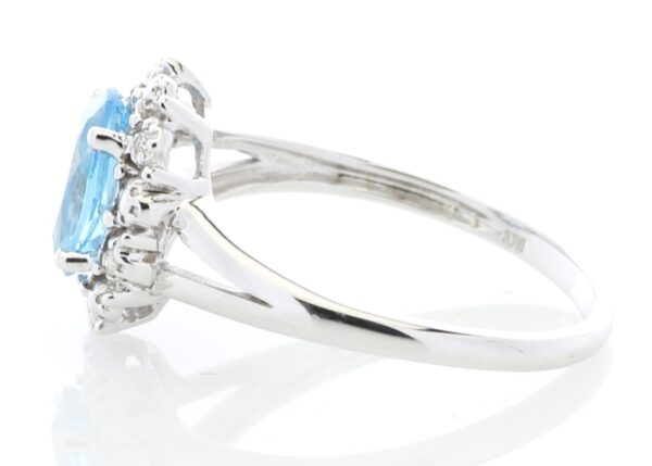 9ct White Gold Blue Topaz Diamond Cluster Ring 0.04 Carats - Image 3