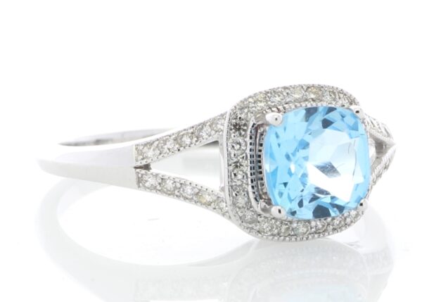 9ct White Gold Blue Topaz And Diamond Ring 0.22 Carats - Image 4