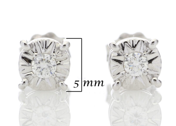 9ct White Gold Single Stone Claw Set Diamond Earring 0.10 Carats - Image 5