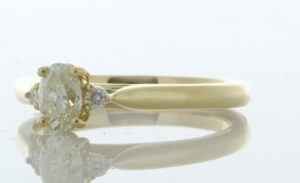 18ct Yellow Gold Oval Cut Diamond Shoulder Set Ring 0.50