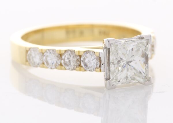 18ct Yellow Gold Single Stone Princess Cut Diamond Ring (1.00) 1.60 - Image 4