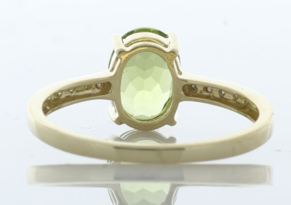 9ct Yellow Gold Diamond And Peridot Ring (P1.28) 0.04 - Image 3